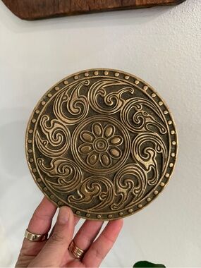 Vintage Korean Silla Tile Reproduction Brass Tone Trivet Wall Decor 6”